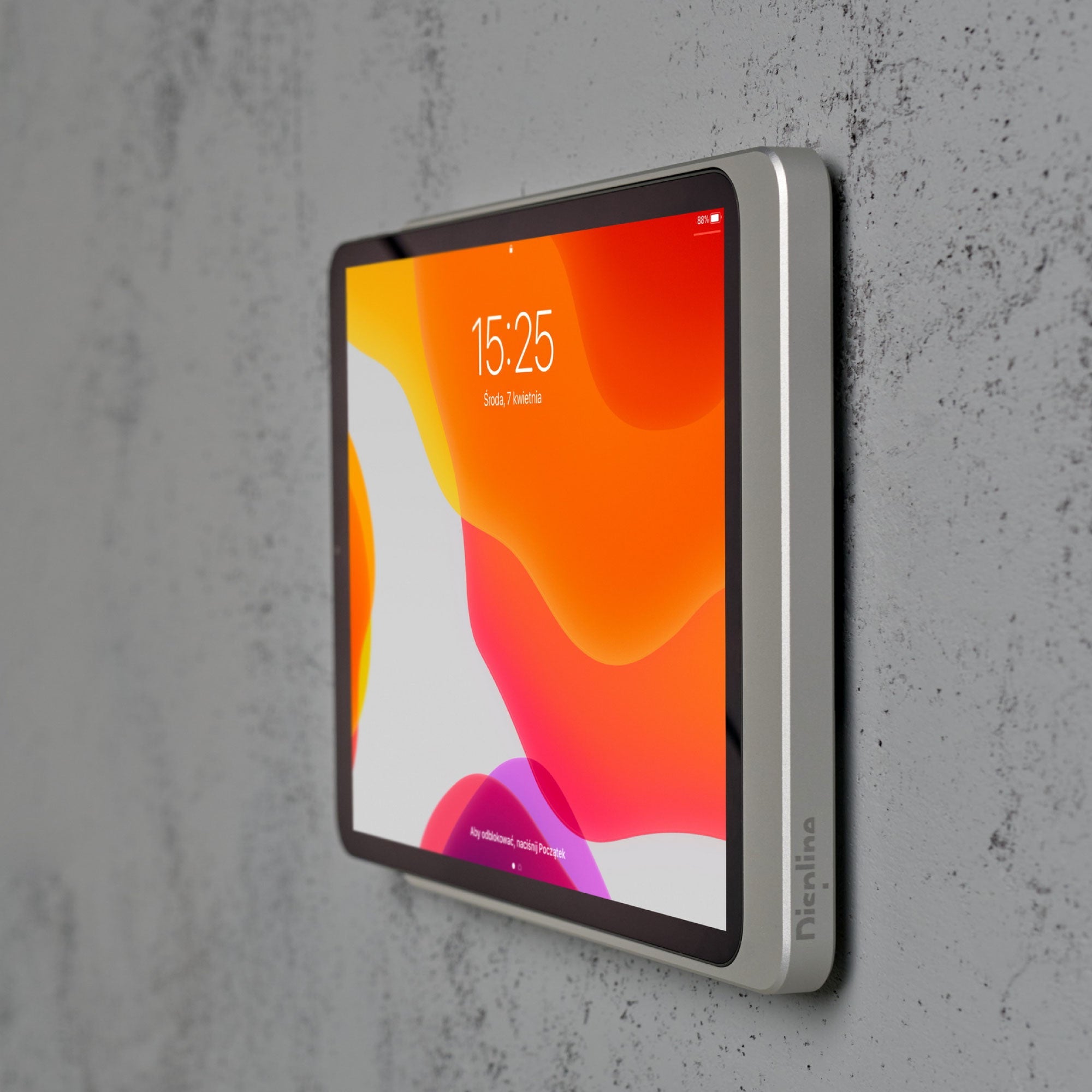 Dame Wall Home for iPad Pro