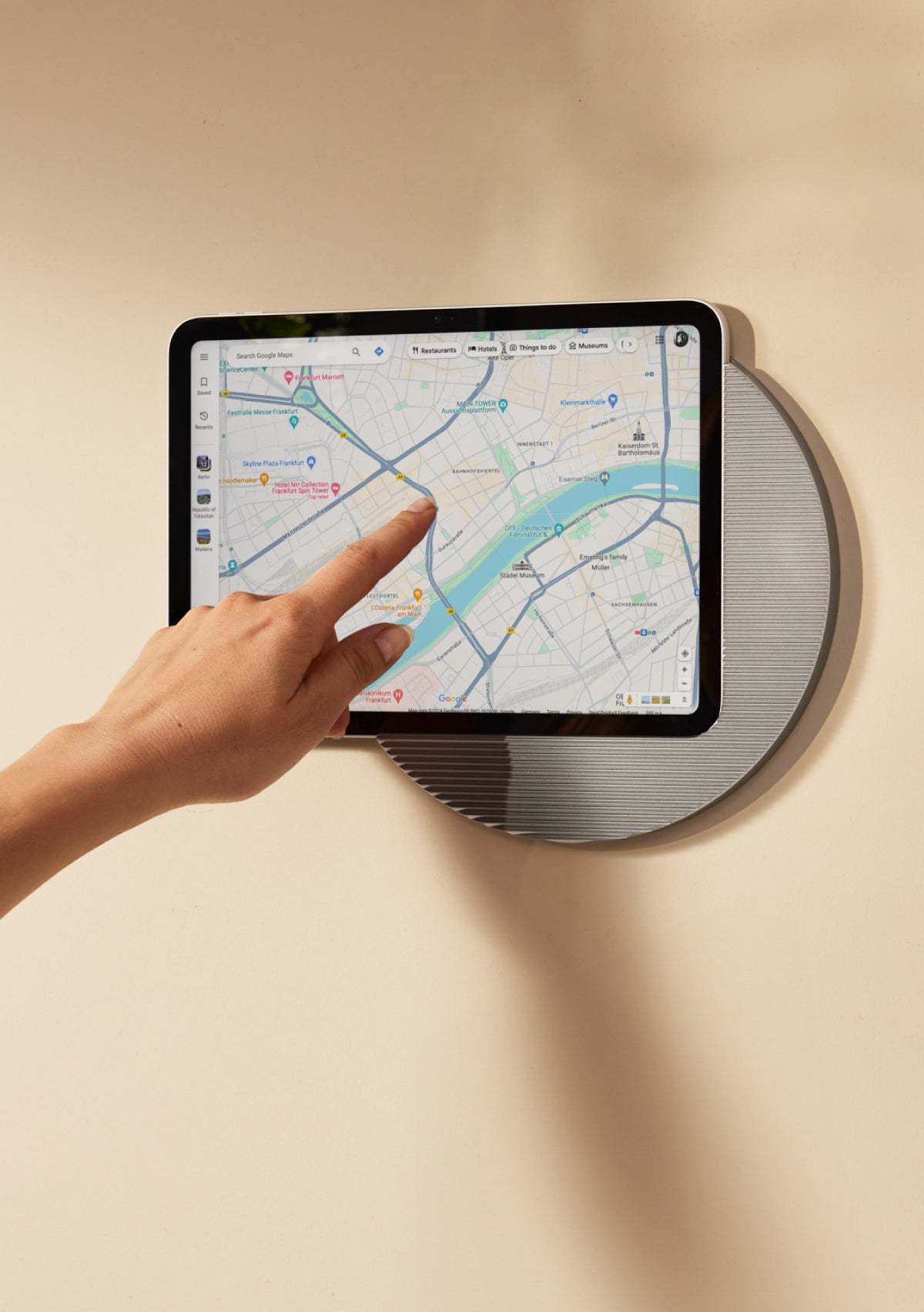 Moonlight - iPad wall mount